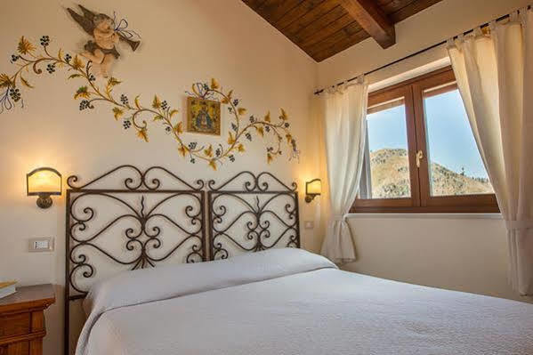 Il Casale Di Caterina Hotel Таормина Екстериор снимка